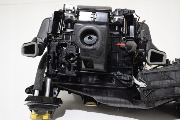 Núcleo del calentador para control climático 4 zonas BMW X5 G05 X6 G
