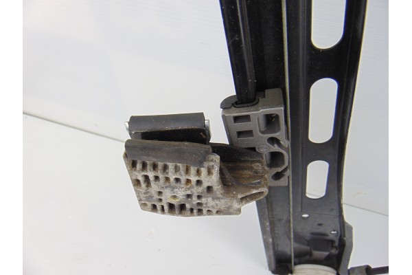 A2117200246 ELEVALUNAS DELANTERO DERECHO MERCEDES-BENZ CLASE E (BM 211) BERLINA