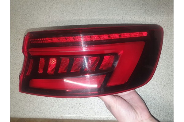 AUDI A4 B9 Rear lamp right 8W5945092F