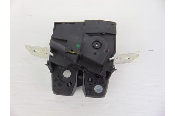 4 PIN CERRADURA MALETERO / PORTON MERCEDES-BENZ CLASE A (BM 176)