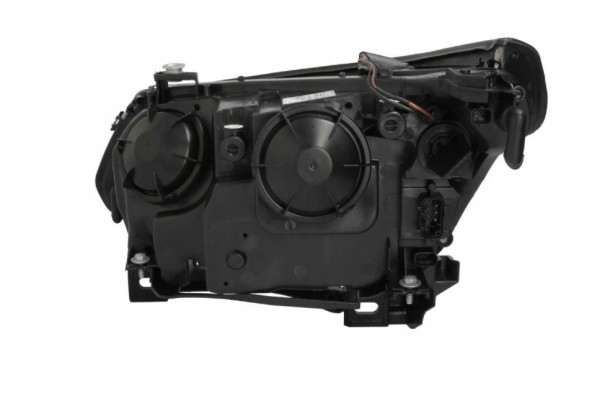 BMW 5 Series E60 E61 03 07 MOTOR NEW HEADLIGHT SET TYC Installation side left right