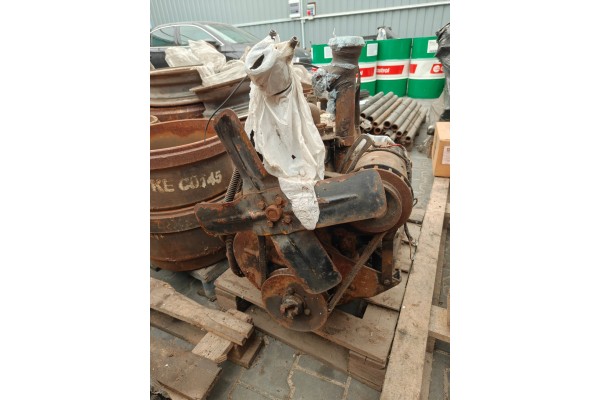 Warsaw complete engine with M20 LOW VALVE gearbox Catalog number of the part BRAK