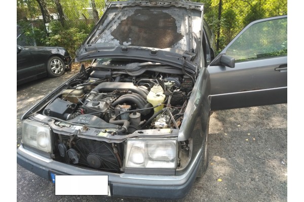 MERCEDES W124 2 5D 20V 113PS MOTOR COMPLETE LINK PUMP OM605 93 96 Catalog number of the part MERCEDES W124 2 5D 20V 113PS SILNIK