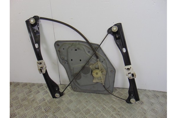 8K0959802A  ELEVALUNAS DELANTERO DERECHO SKODA SUPERB COMBI (3T5) Elegance 2011 8K0959802A 194401 SKODA - 2