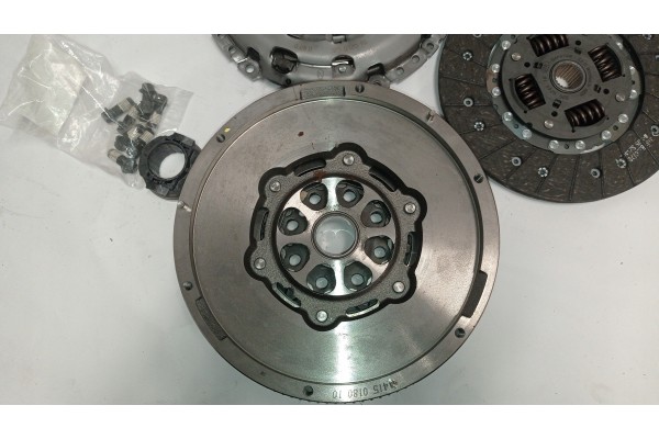LUK NEW 600 0024 00 Clutch kit Sale EAN GTIN 4005108567888