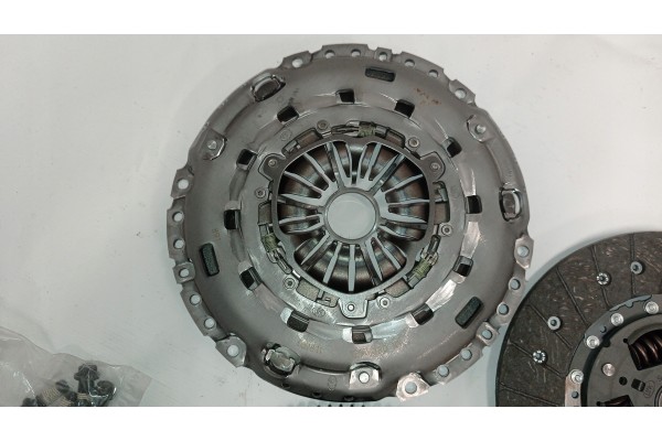 LUK NEW 600 0024 00 Clutch kit Sale Part manufacturer Schaeffler LuK