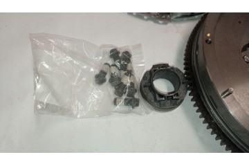 LUK NEW 600 0024 00 Clutch kit Sale Car type buses cargo vans