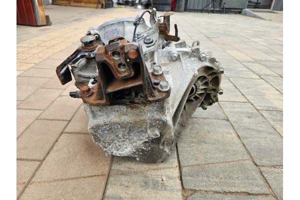 GEARBOX KIA HYUNDAI 1 4 CRD W6WGH Car type passenger cars