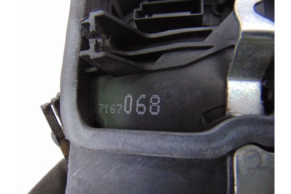 7167068  CERRADURA PUERTA DELANTERA DERECHA BMW SERIE 1 BERLINA (E81/E87) 120d 2008 7167068 190262 BMW - 1