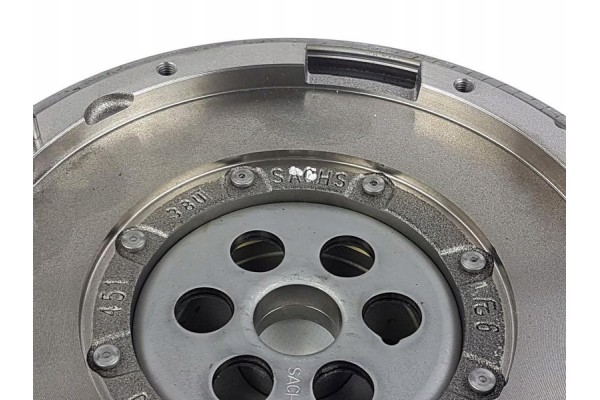 Two mass wheel Opel Insignia 1 6 1 8 08 2294 000 997 SACHS Product weight with unit packaging 9 kg