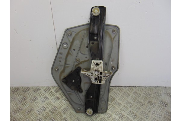 8K0959811A  ELEVALUNAS TRASERO IZQUIERDO SKODA SUPERB COMBI (3T5) Elegance 2011 8K0959811A 194403 SKODA - 3