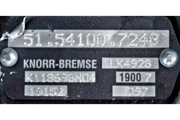 KNORR BREMSE TWO PISTON AIR COMPRESSOR Part manufacturer MAN OE