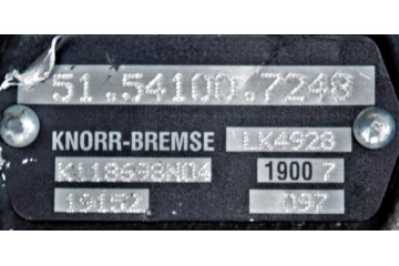 KNORR BREMSE TWO PISTON AIR COMPRESSOR Part manufacturer MAN OE