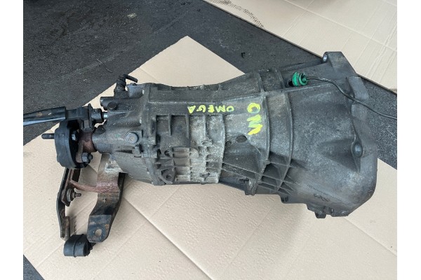 GEARBOX 2 2 D OPEL OMEGA B C COMPLETE R25 R28 HP 16503A 1538463 Transmission type manual