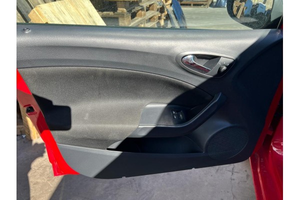 SEAT IBIZA BERLINA (6J5) Reference