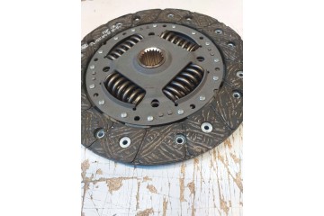 Schaeffler LuK 622 3127 35 Clutch Dacia DUSTER 1 6 Quality of parts according to GVO Q original with factory logo OEM OES