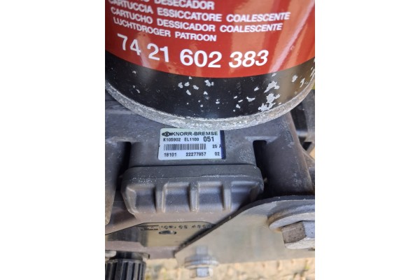 VALVE DEHUMIDIFIER APM EL 1100 RENAULT MIDLUM RANGE D VOLVO FL FE Catalog number of the part EL 1100 BEZ ZAWORU EUROPA