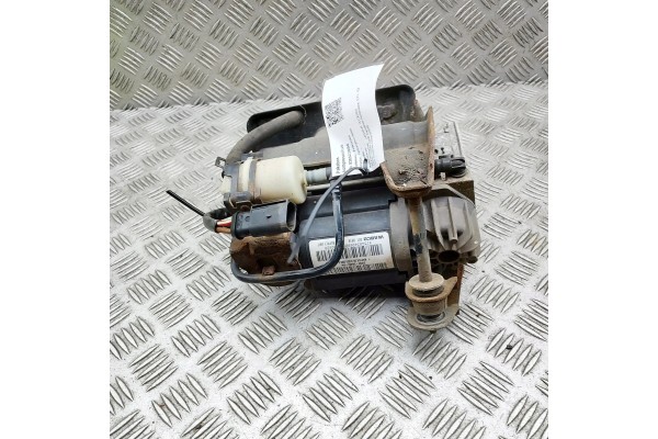 SUSPENSION COMPRESSOR JAGUAR XJ X350 2W933B484AH 36523084 2 7L 152kw 2008 Part manufacturer Jaguar OE
