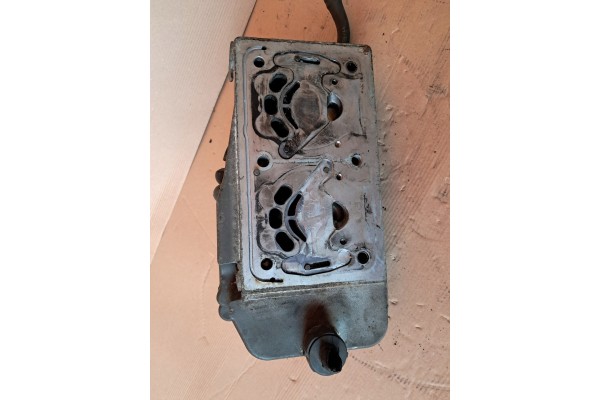 DAF XF 106 COMPRESSOR HEAD Part manufacturer Wabco