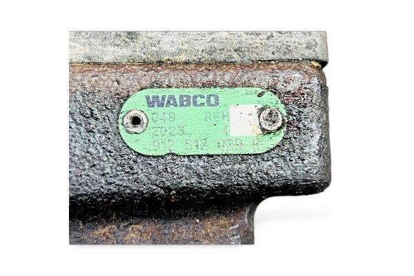 85013935 VOLVO Air compressor Catalog number of the original 22016995 20846000 85013935 85146151 85003281 20774294 85000489 2052
