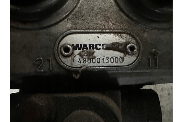 Válvula Maestra de Freno Iveco Stralis 4800013000