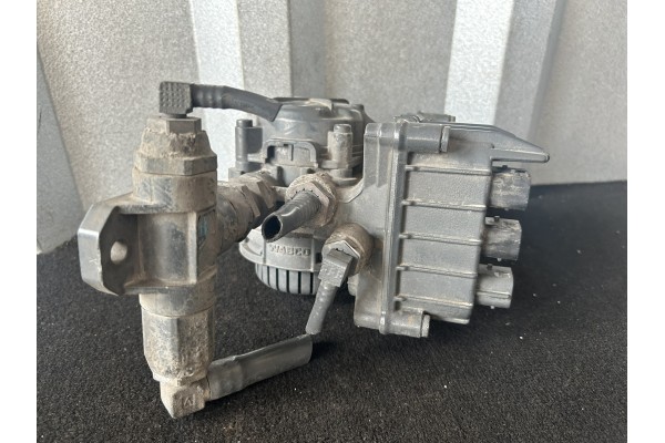 MODULATOR EBS FRONT AXLE ACTROS MP5 A0004297524 WABCO 4801065120