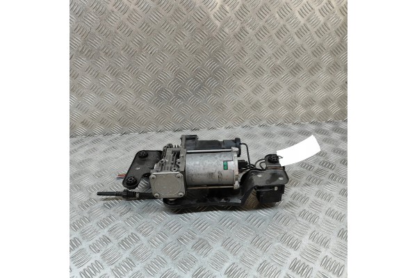Compresor de suspensión BMW X6 (E71, E72) 3.0L 280kw 2012