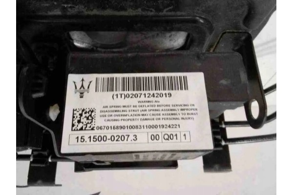 Suspension compressor MASERATI LEVANTE SUV M161 067015890100 3 0L Catalog number of the part 067015890100