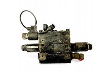 77700988 VOLVO Hydraulic distributor Car type trucks