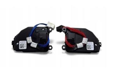 MERCEDES W463 G CLASS STEERING WHEEL BUTTONS A0999059908 A0999050704 Part manufacturer Mercedes Benz OE