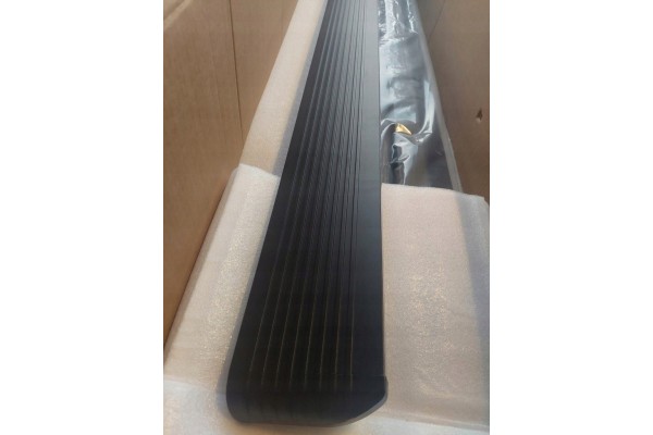 Dodge Ram 1500 V 2019- Kit Completo de Estribos Eléctricos Laterales 