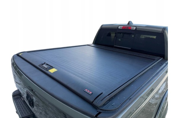 COVER PAKI HARD DODGE RAM 1500 5 7 ft RETRACTABLE 2019 2024