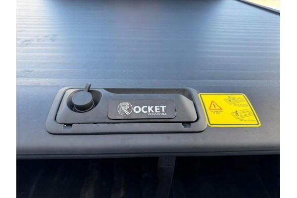 COVER PAKI HARD DODGE RAM 1500 5 7 ft RETRACTABLE 2019 2024 Catalog number of the part RCA G02 C021