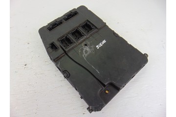 8200309693  CAJA RELES / FUSIBLES RENAULT SCENIC II (JM) Authentique 2004 8200309693 192817 RENAULT - 1