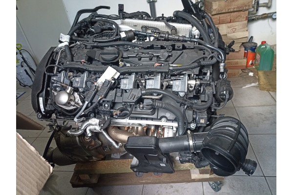 MOTOR POST BLOCK HEAD SHAFT BMW B58N B58B30P 280KW 381KM MILEAGE 32KM Catalog number of the part SILNIK SUPEK BLOK GOWICA WA BMW