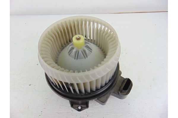 272700-8103 MOTOR CALEFACCION TOYOTA AVENSIS CROSS SPORT (T27) Advance 2011 272700-8103 193085 TOYOTA - 3