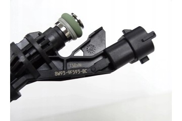 New ORIGINAL RANGE LAND ROVER 5 0 V8 LR069897 fuel injector Part manufacturer no brand