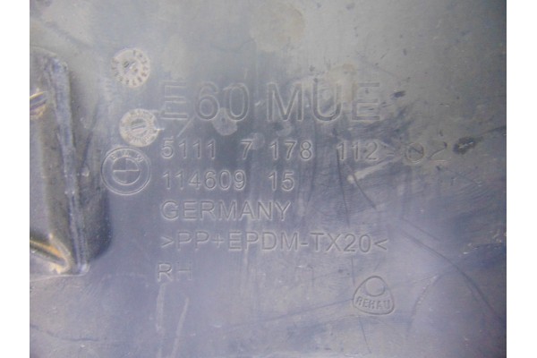 51117178112 REJILLA PARAGOLPES CENTRAL BMW SERIE 5 BERLINA (E60)