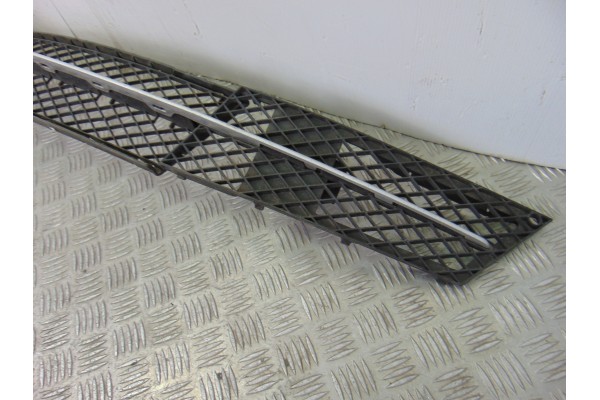 51117178112 REJILLA PARAGOLPES CENTRAL BMW SERIE 5 BERLINA (E60)