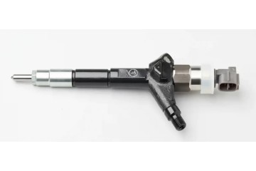 INJECTOR DCRI100510 DENSO NISSAN X TRAIL I