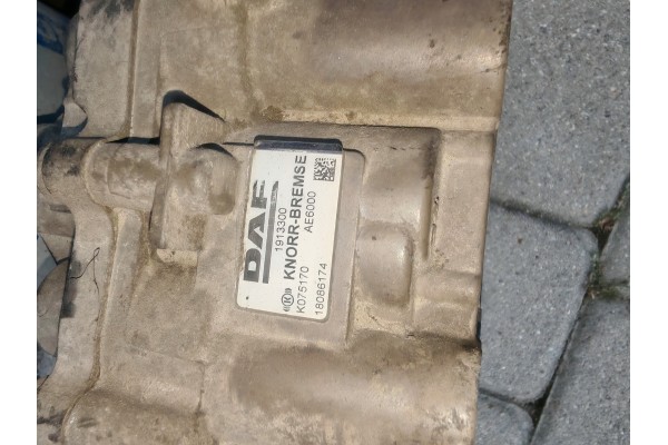 Base del filtro deshumidificador DAF XF 106 Lift 1913300 2027747