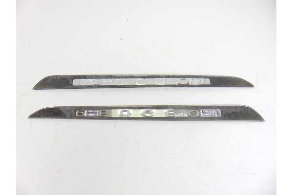 MOLDURA PEUGEOT 208
