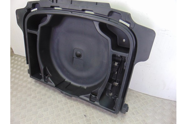 SOPORTE RUEDA REPUESTO VOLVO C30