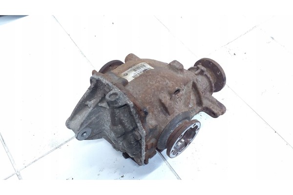 2004 BMW 3 E46 Rear differential 7533145