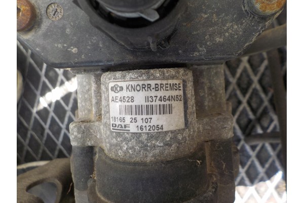 DAF XF 105 VALVE DISTRIBUTOR DEHUMIDIFIER 1612054 EURO 5 Catalog number of the part EURO 5