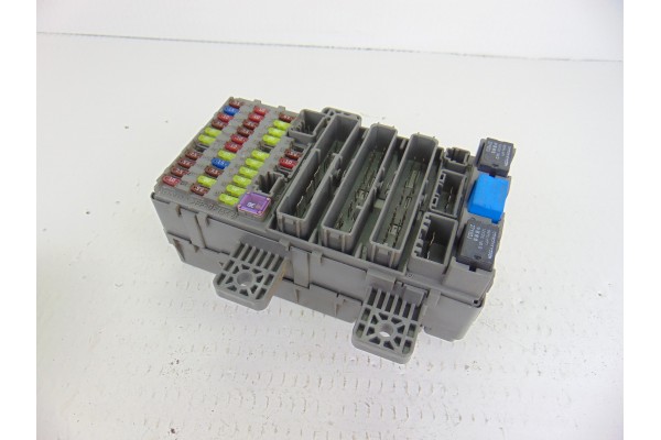 37832LN CAJA RELES / FUSIBLES HONDA CIVIC 5 PUERTAS (FK) 1.8 Comfort 2011 37832LN 195734 HONDA - 2