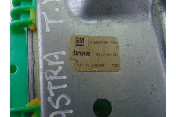 13350763  ELEVALUNAS TRASERO DERECHO OPEL ASTRA J SPORTS TOURER Sport 2010 13350763 195864 OPEL - 2