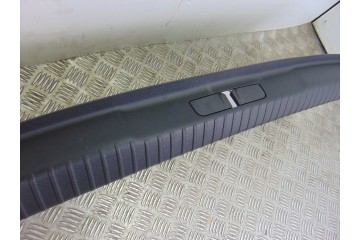 9820801377 GUARNECIDO PORTON TRASERO DS 3 CROSSBACK