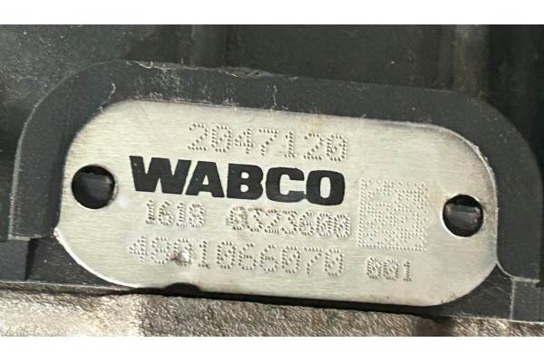 Válvula Moduladora Ebs Eje Delantero Daf XF 106 Lift 2047120 4801066070 usado 5