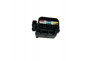 Valve block Mercedes Benz A0993200058 Car type passenger cars